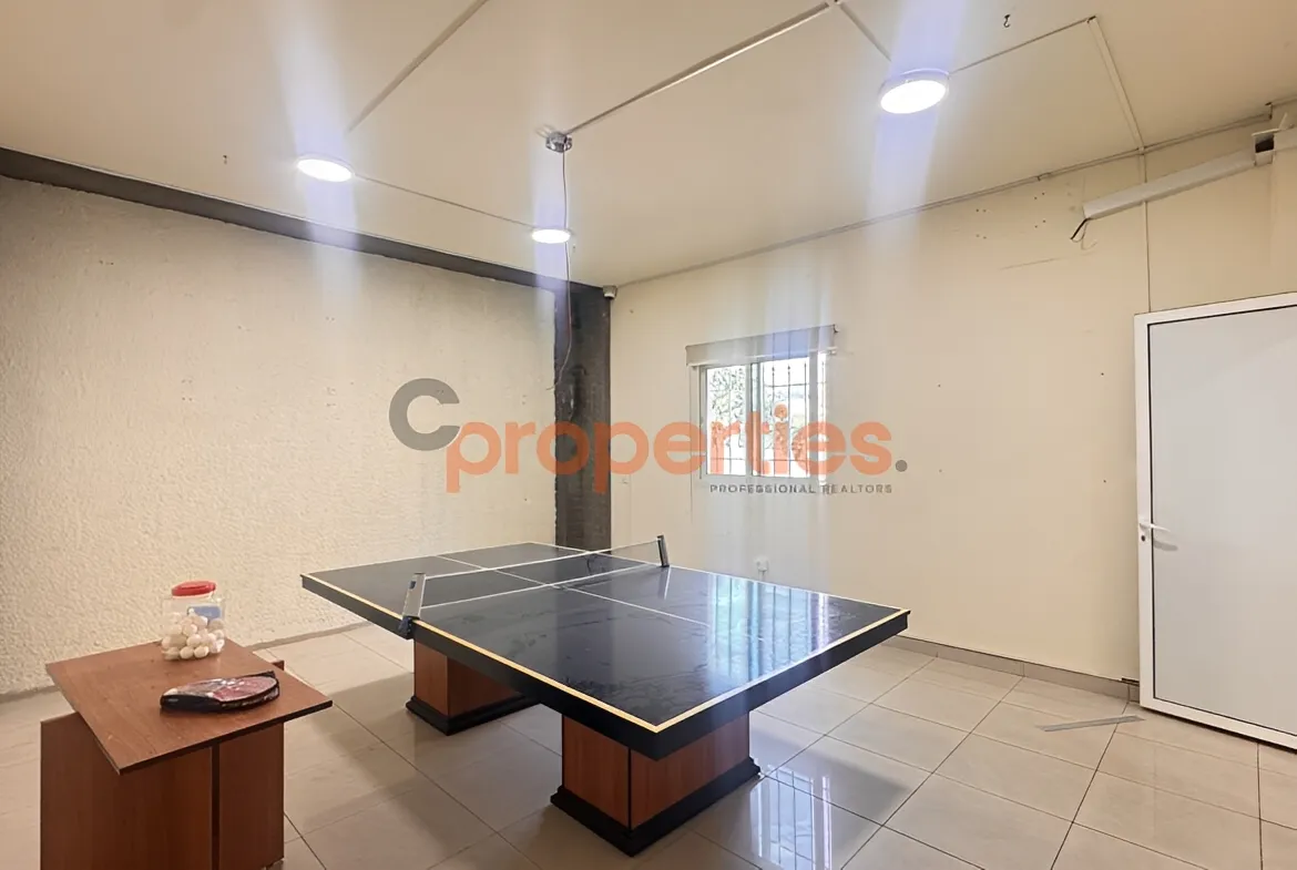 Warehouse for Rent in Aaoukar