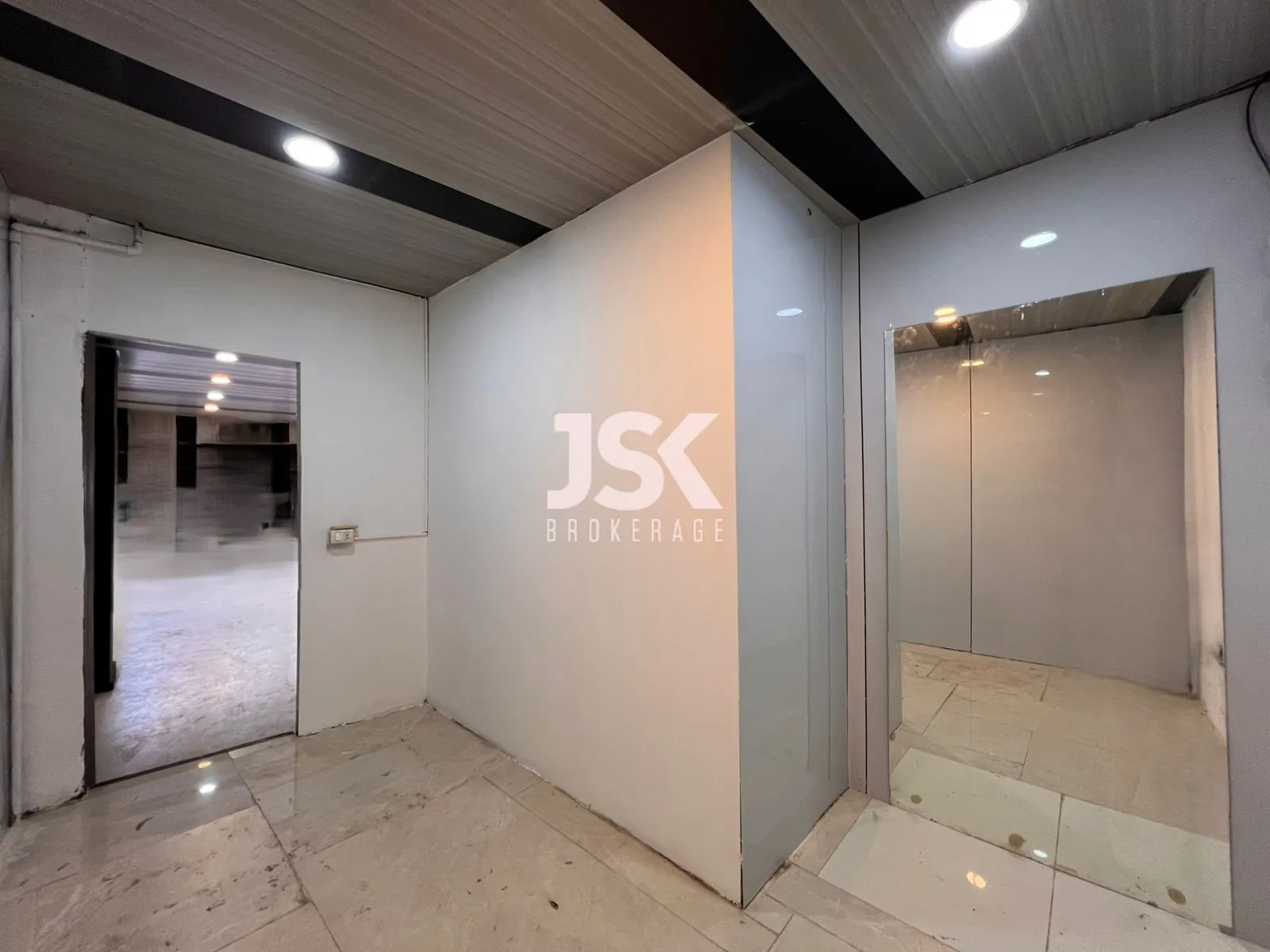 Office for Rent in Achrafieh