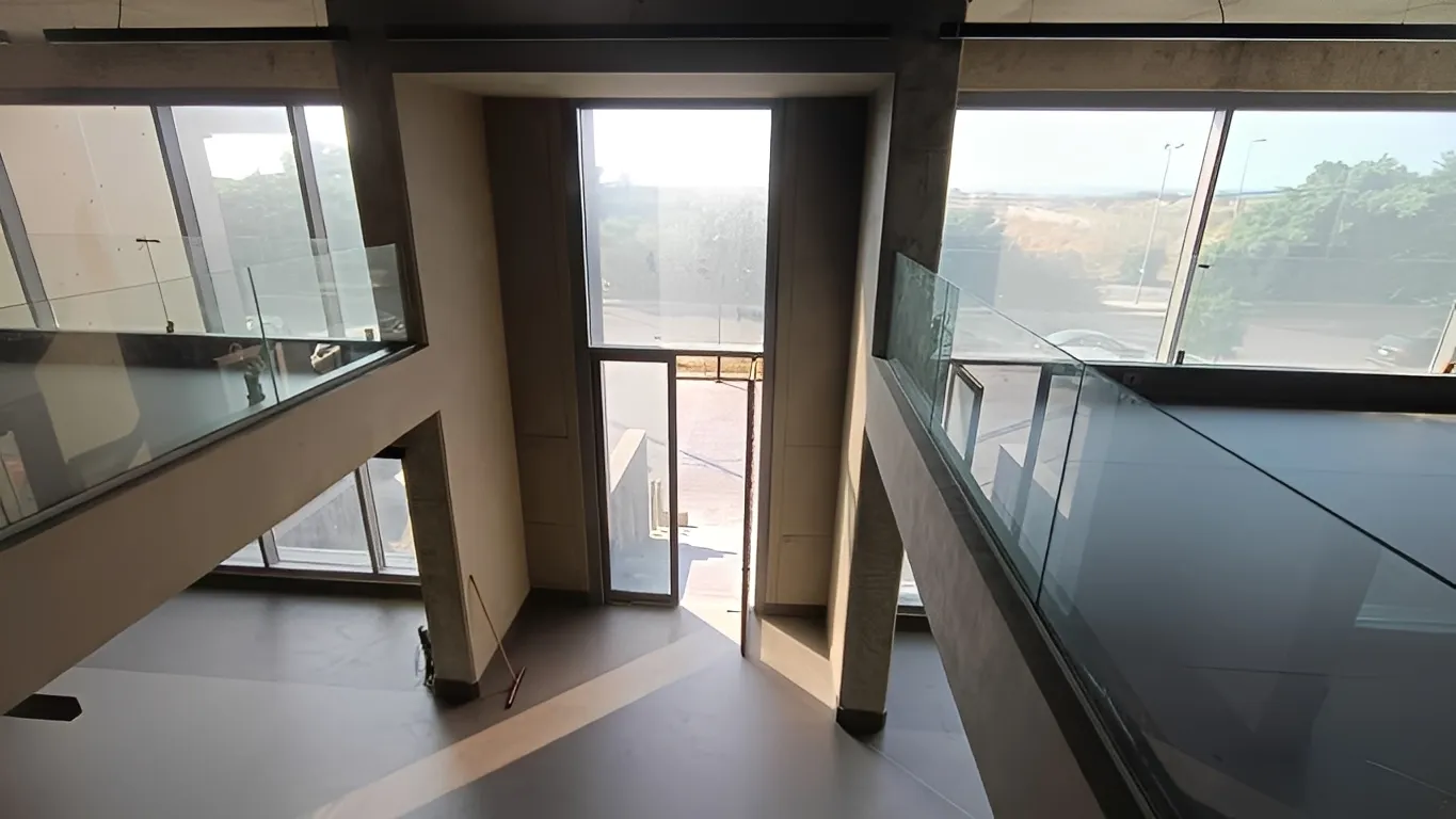 Commercial Property For Rent in Metn