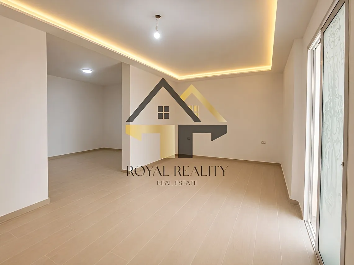 Apartment for sale in Mar Takla - 3 bed, 5 bath