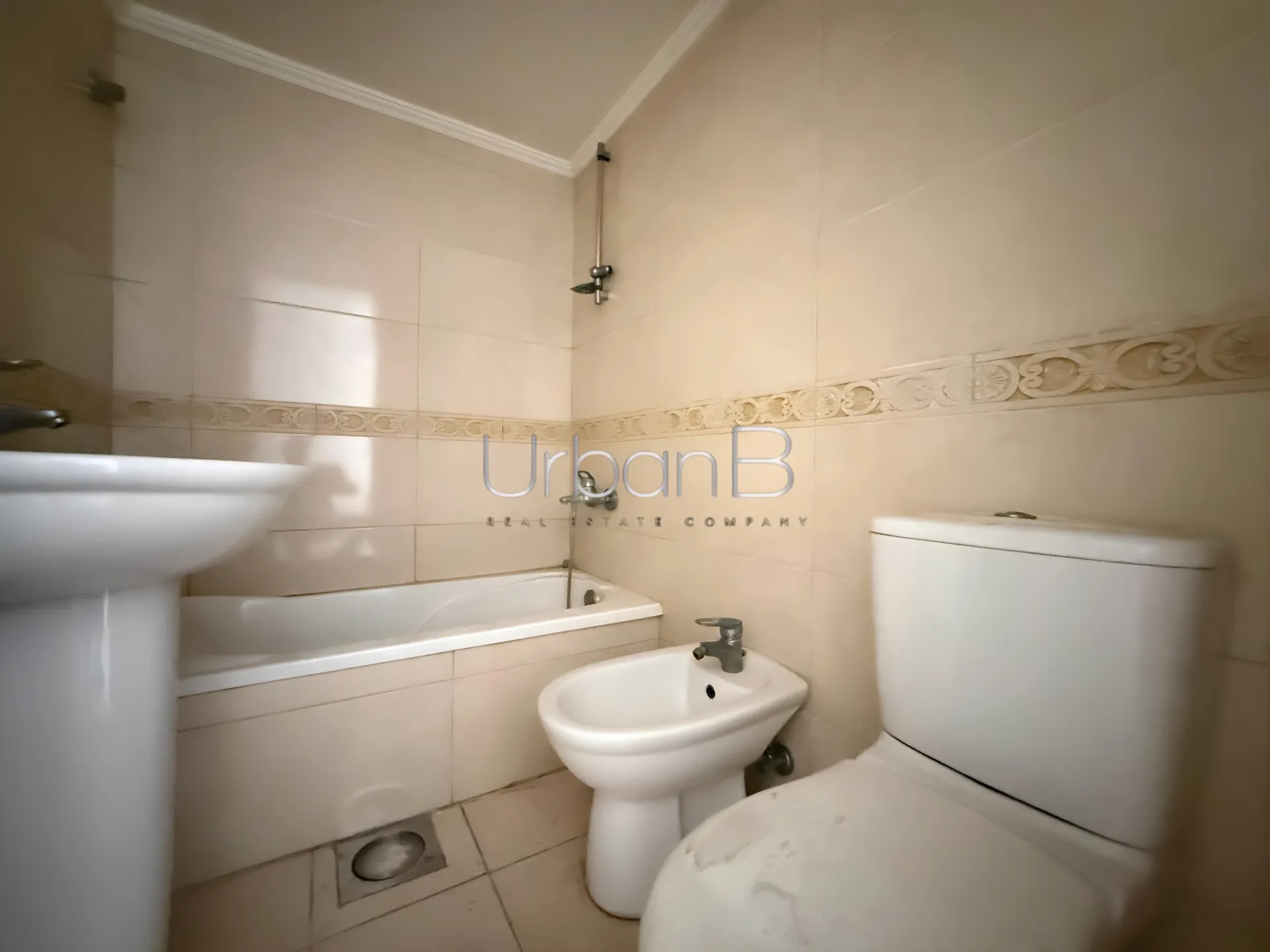 Apartment for sale in Minet el hosn, beirut, lebanon