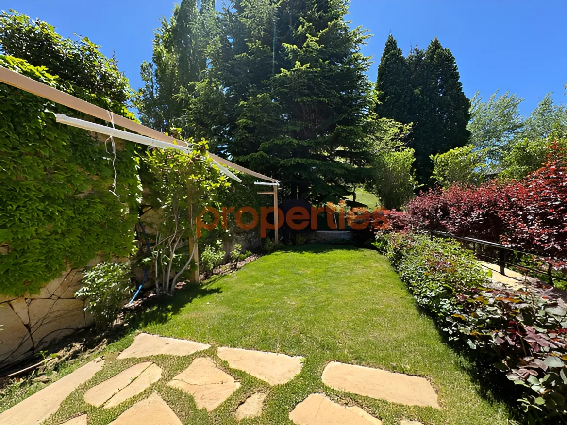 Apartment for Sale in Faqra