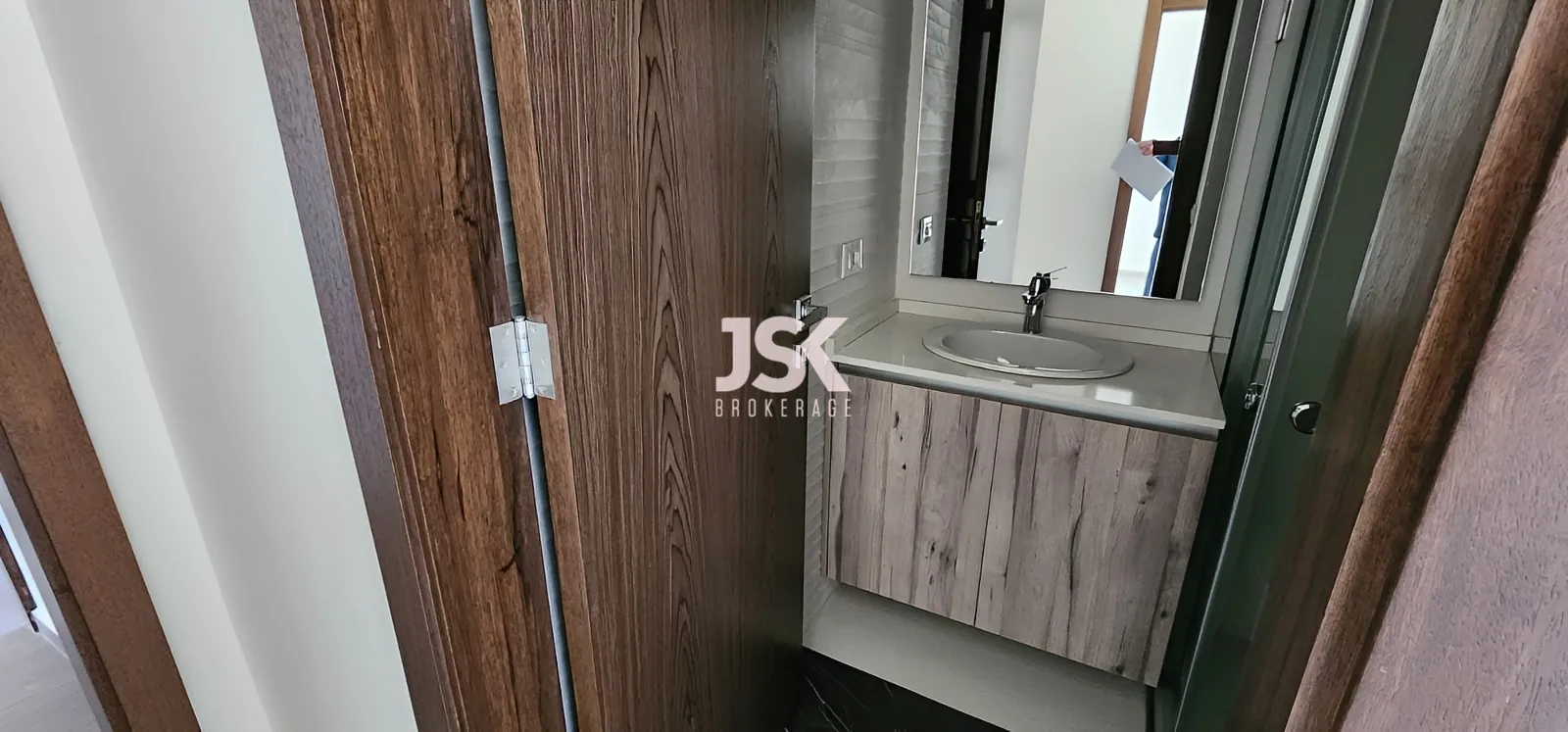 Apartment for Sale in Jal El Dib