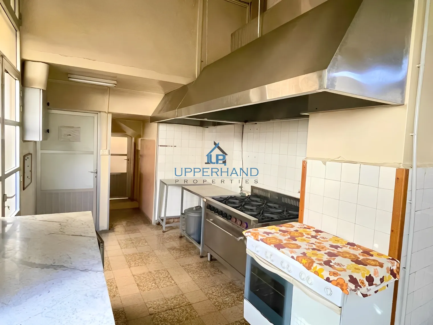 Industrial Unit for Rent in Sassine, Bayrut, Lebanon