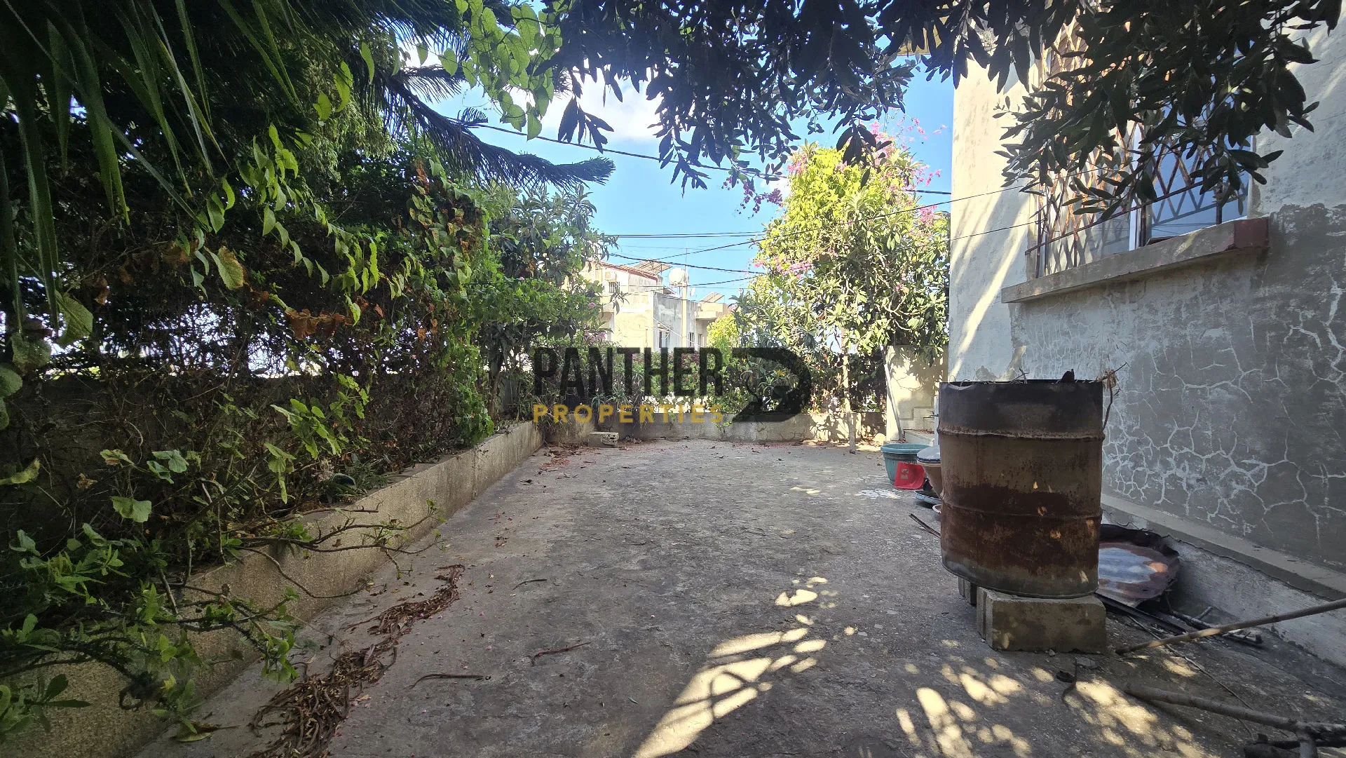 Villa for sale in Hadath, lebanon