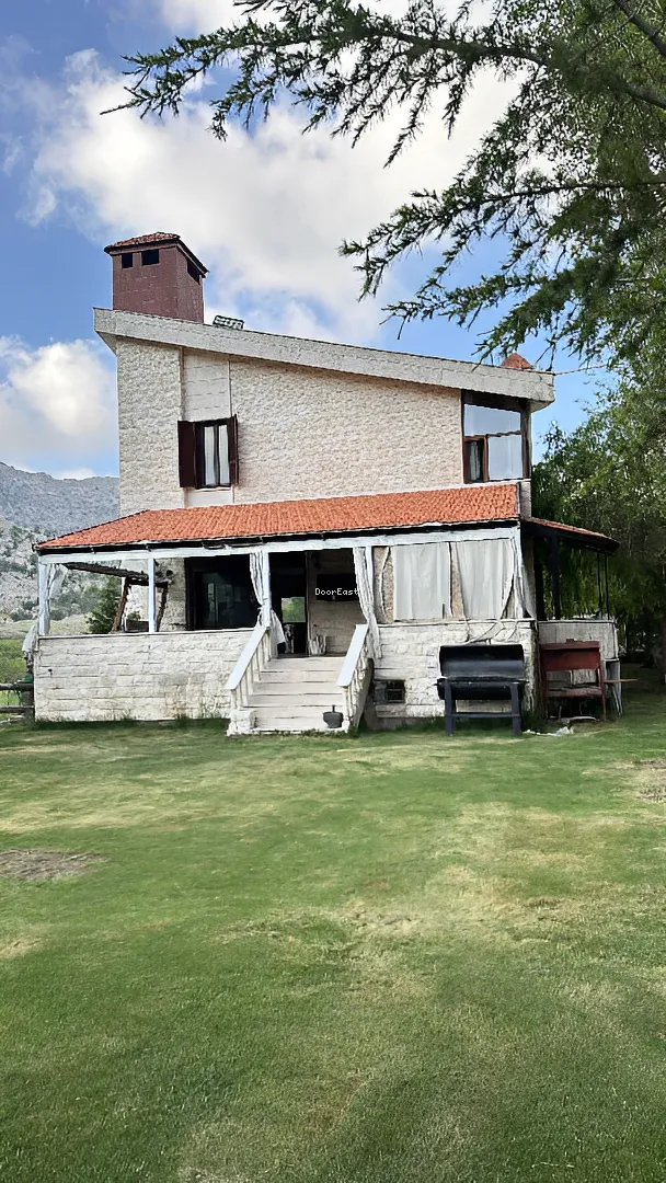 Villa for sale in Laqlouq