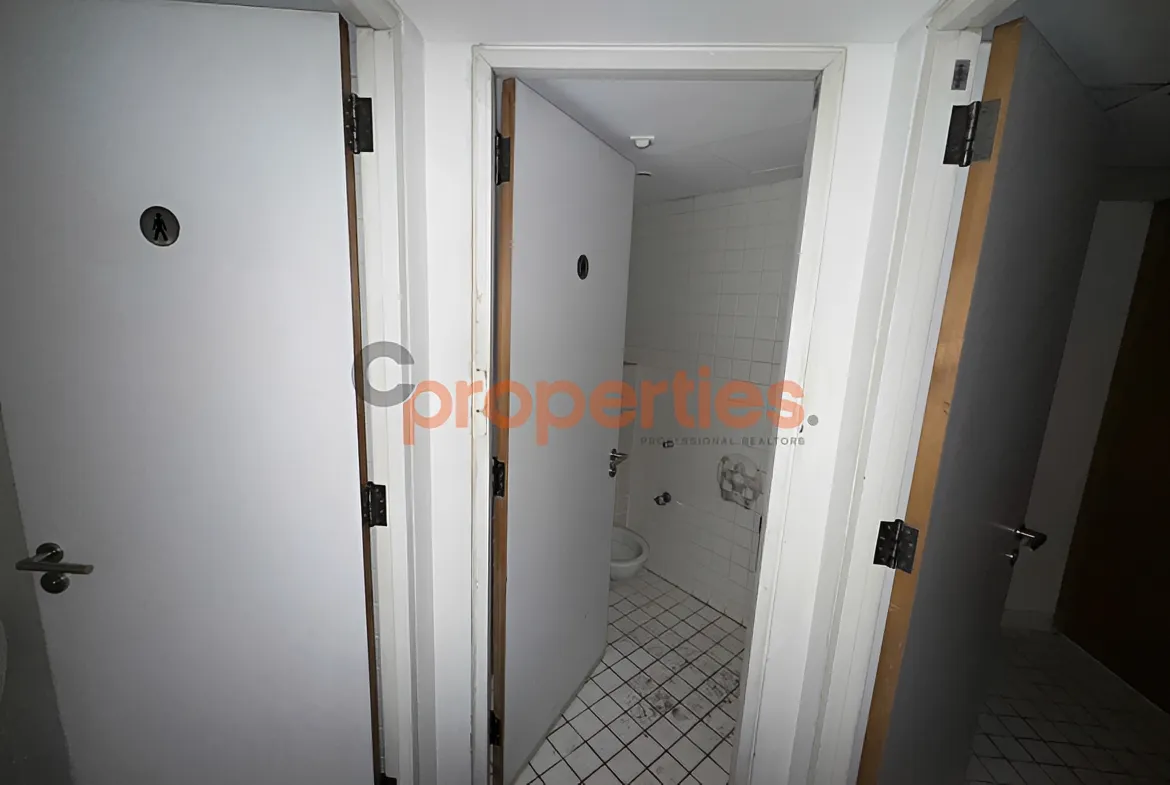 Office for Rent in Forn El Chebbak