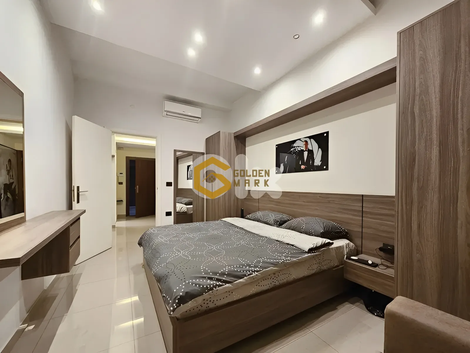 Apartment for Sale in Achrafieh, Beirut - 1 bed, 1 bath
