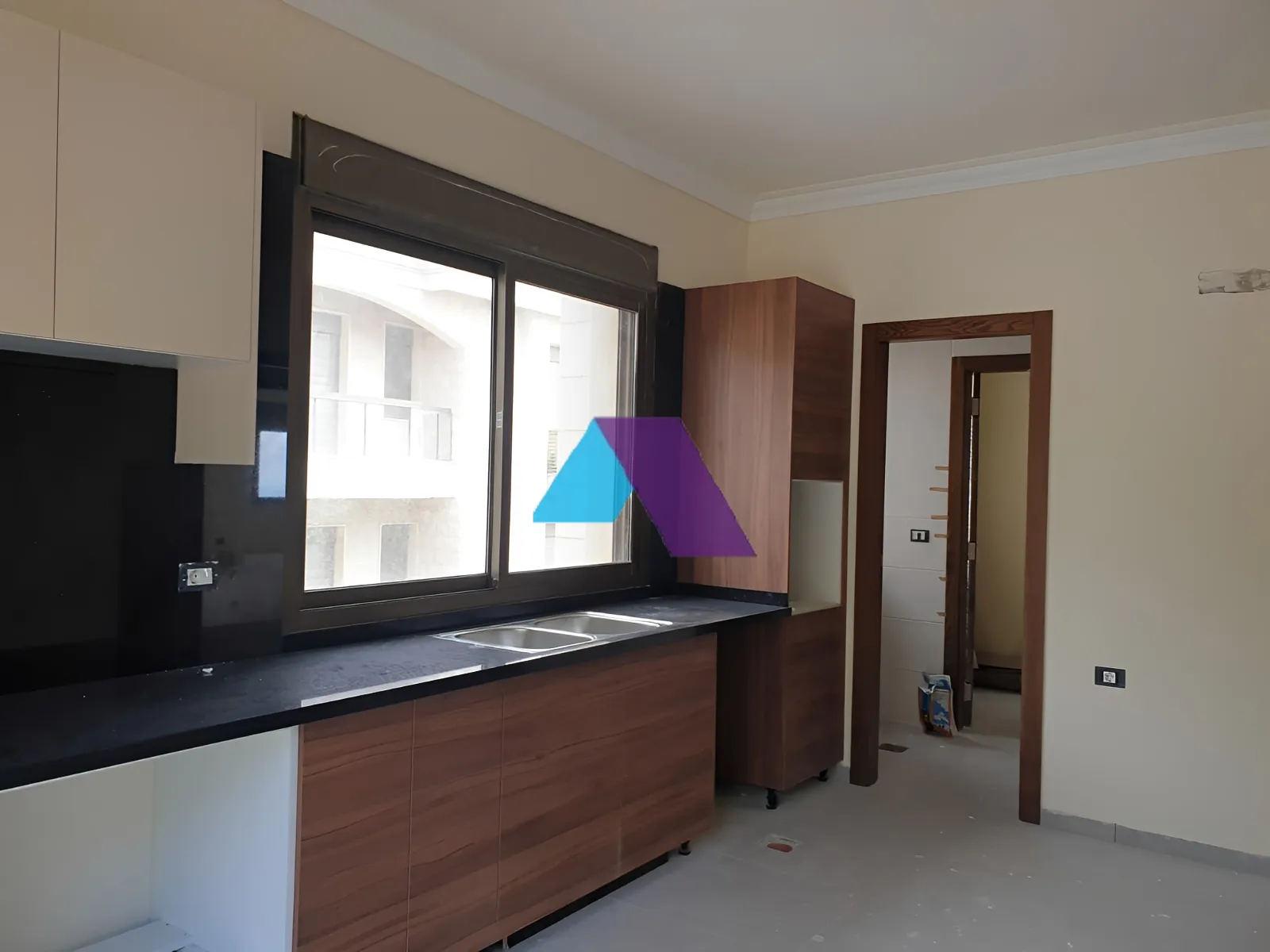 Apartment for Sale in Aabadiyeh
