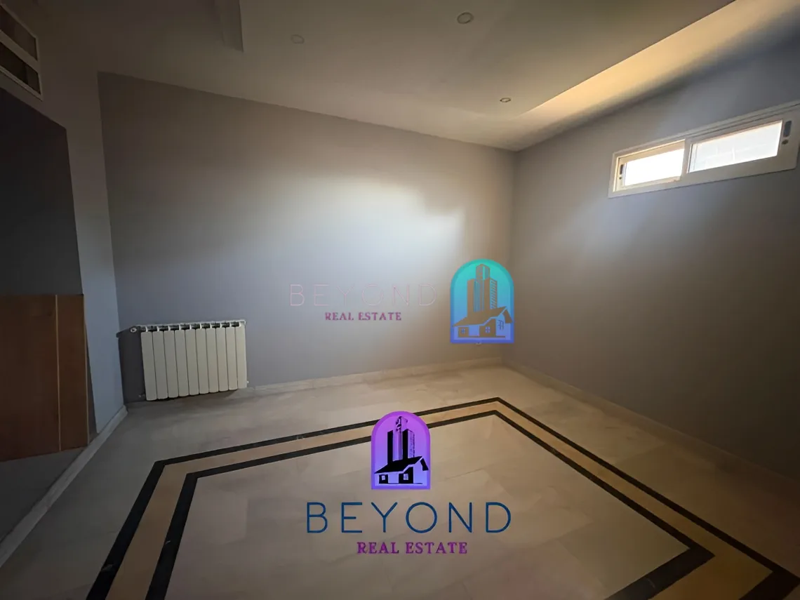 Apartment for rent in Jeanne Darc, Bayrut, Lebanon - 3 bed, 3 bath