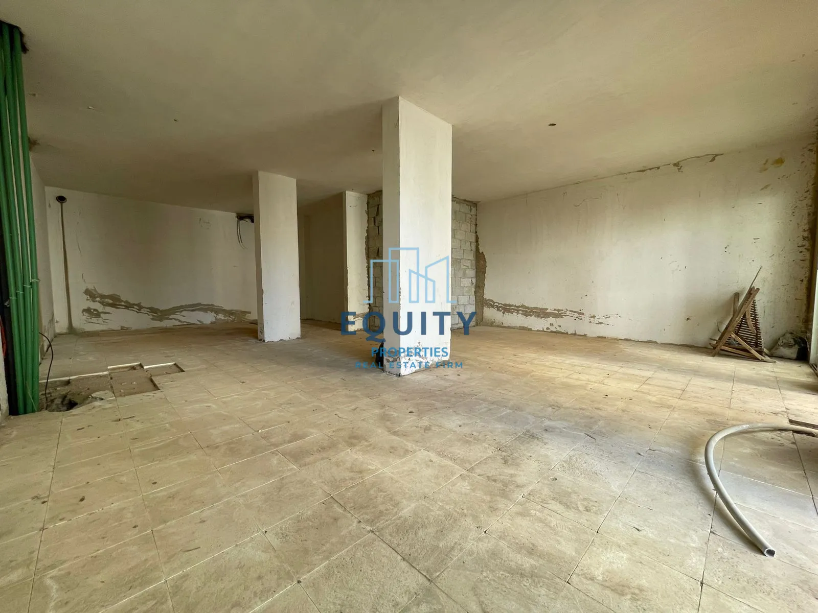 Apartment for sale in Qornet El Hamra