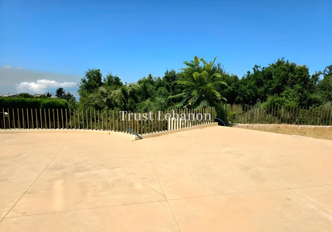 Apartment for sale in Ballouneh, Lebanon - 3 bed, 4 bath