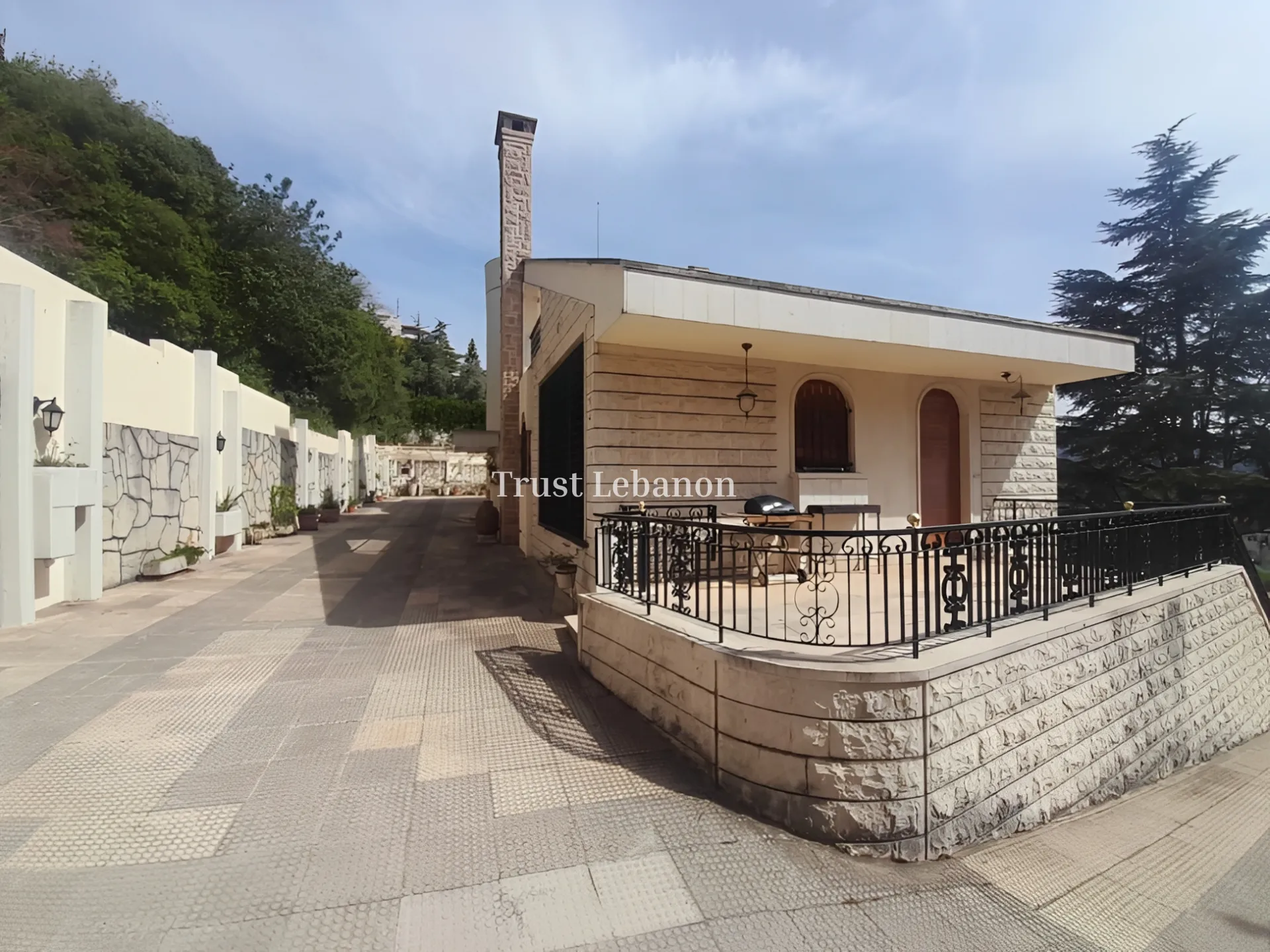 Villa for rent in Nabiyeh, Lebanon
