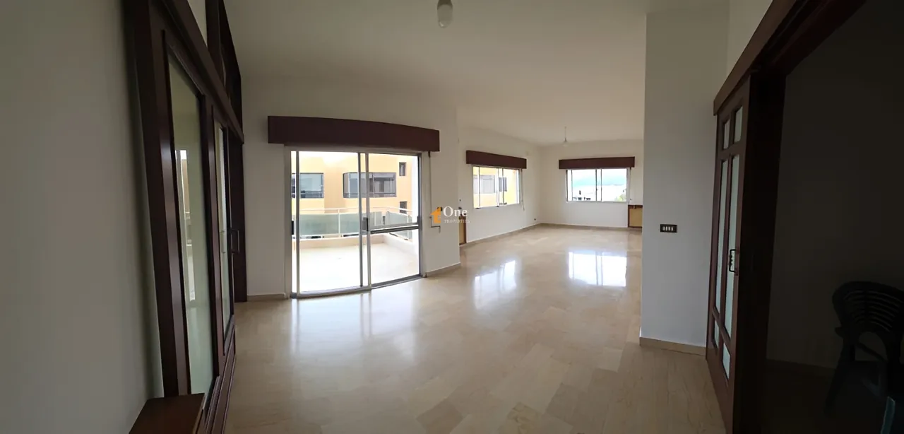 Apartment for rent in Mazraat Yachoua, Lebanon - 3 bed, 2 bath