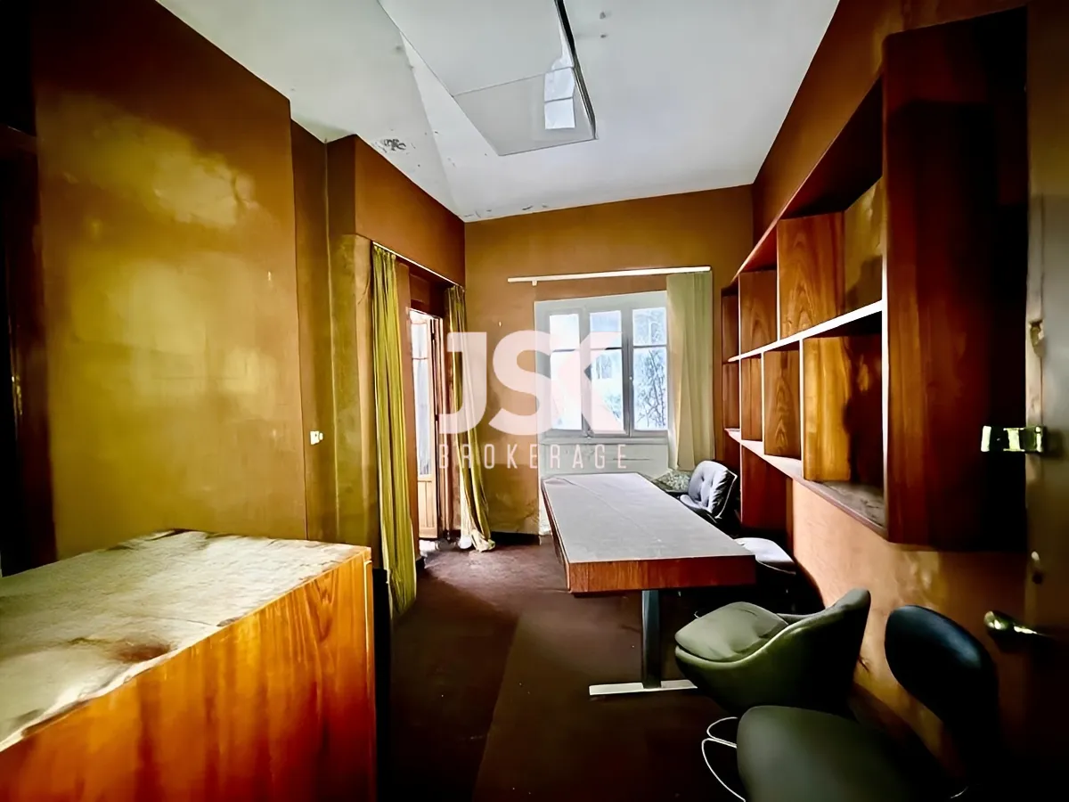 Office for Sale in Badaro Beirut, Lebanon