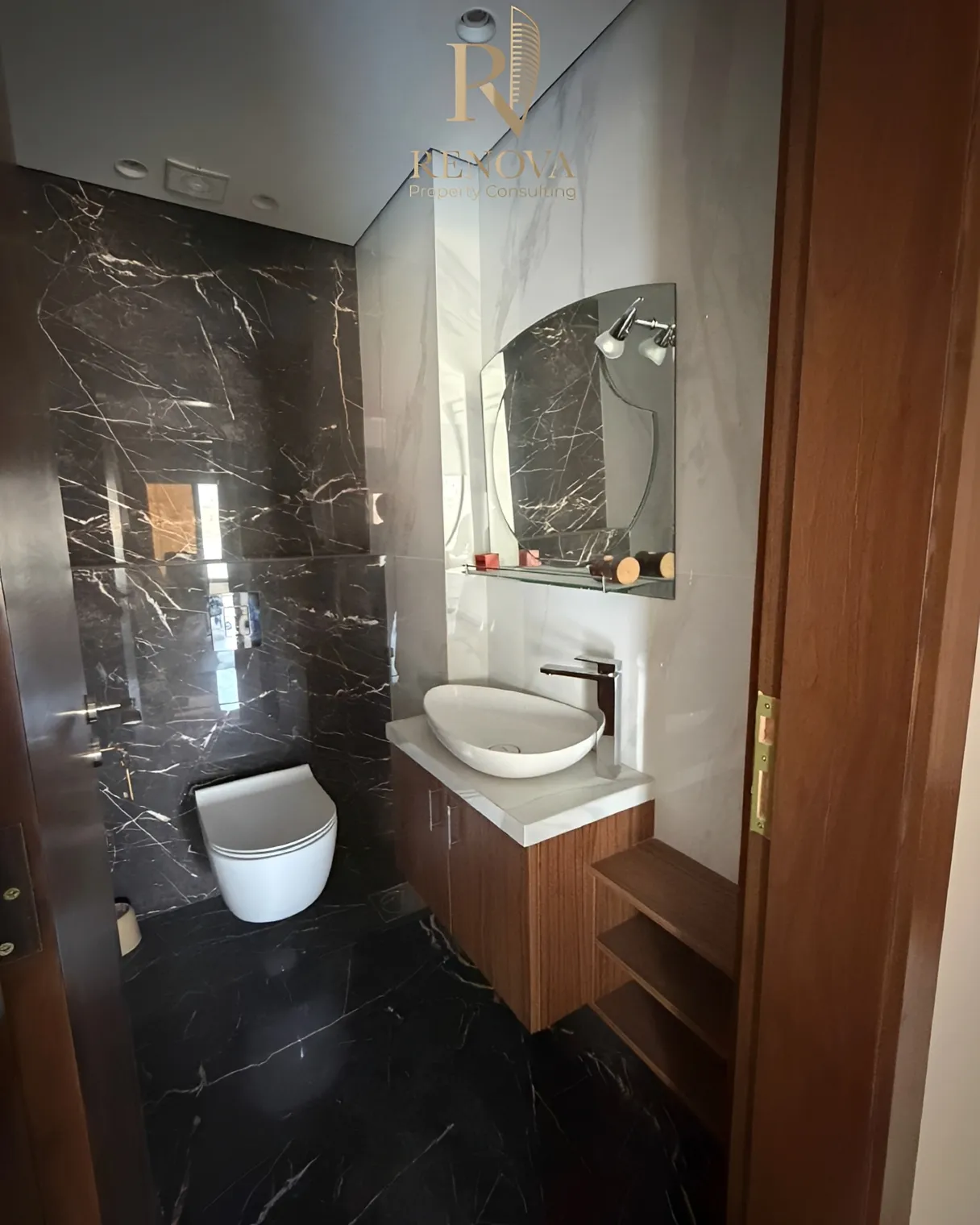 Building for rent in Mansourieh, Lebanon