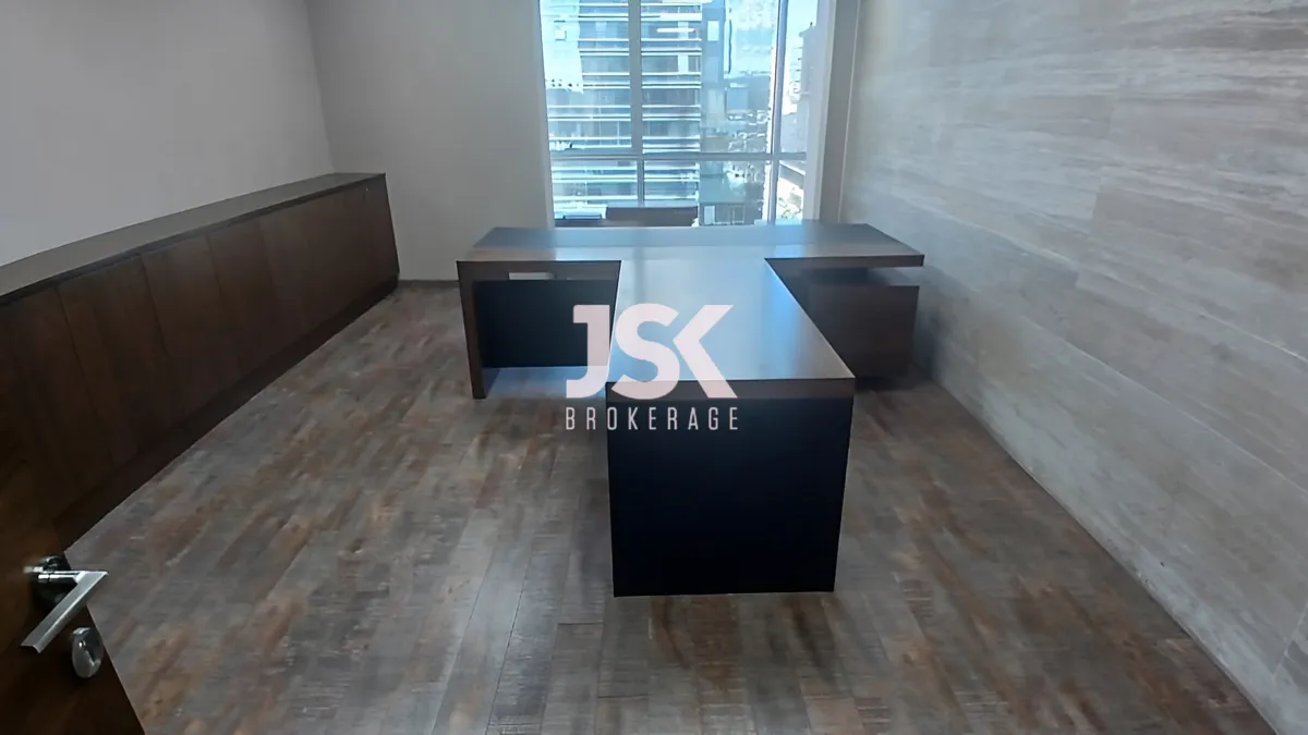 Office for rent in Sin El Fil