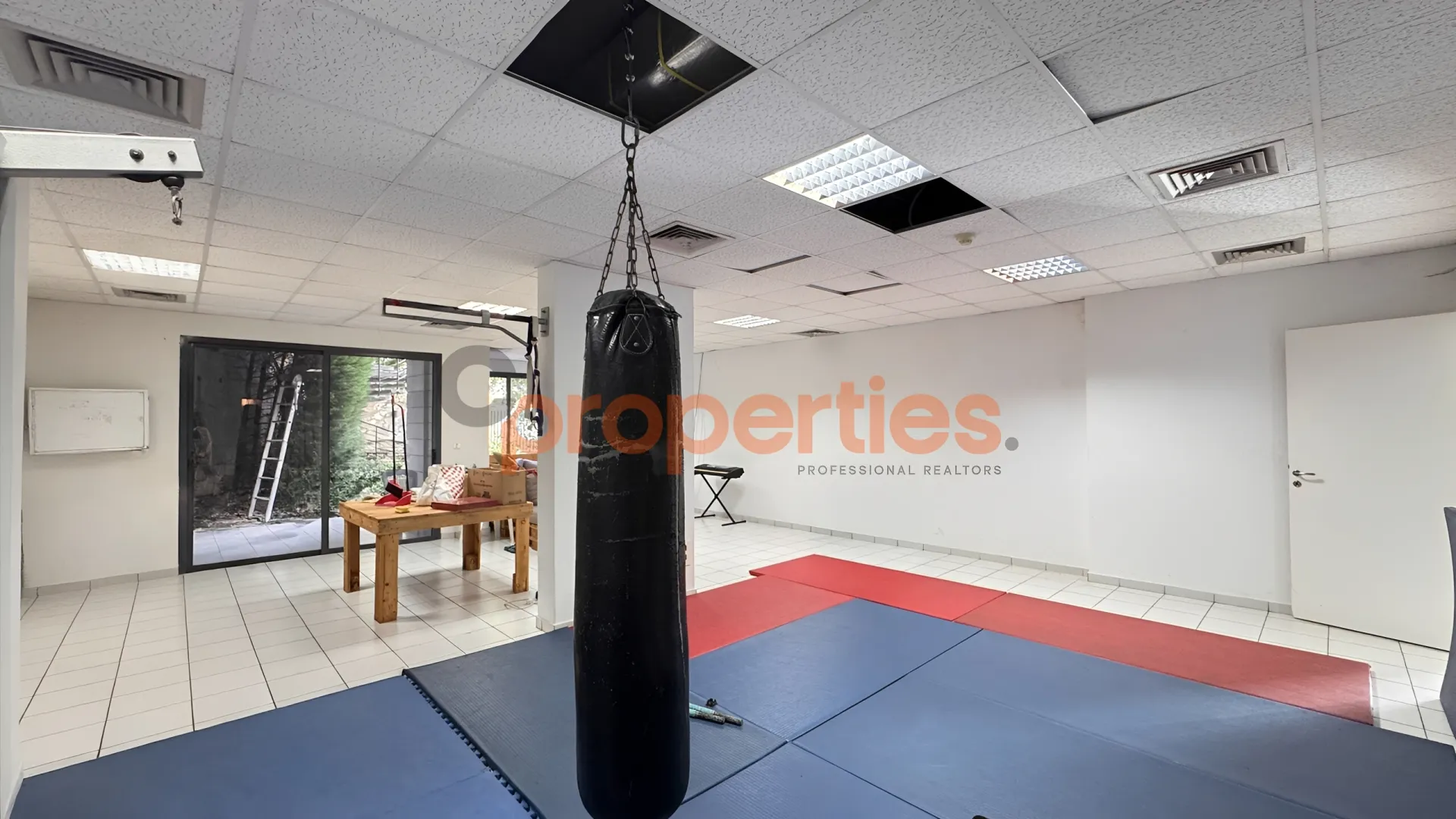 Office for Rent in Aaoukar