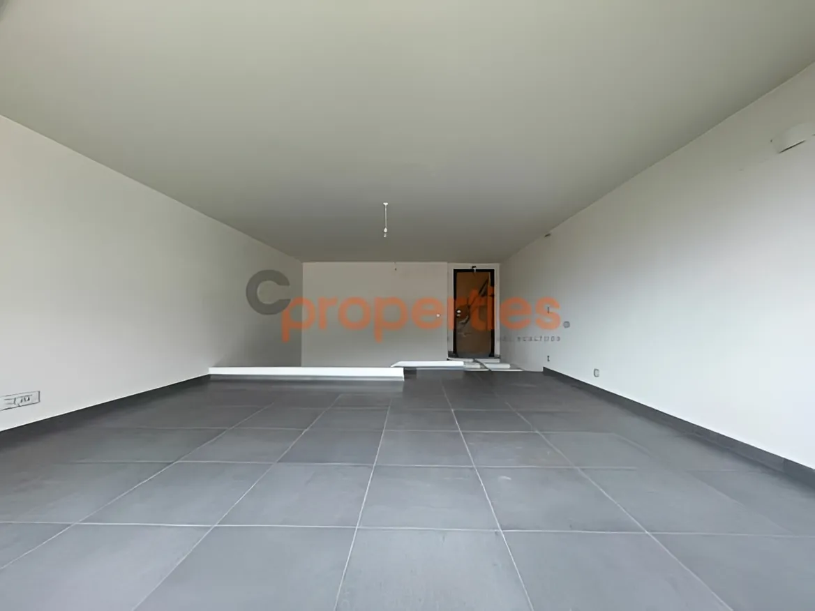 Office for Rent in Kfar Hbab