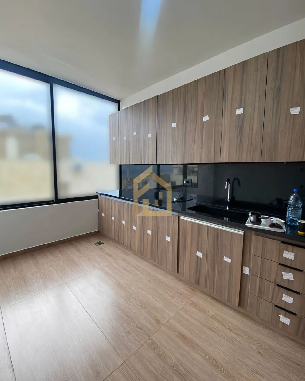 Apartment for sale in Zouk Mosbeh, Lebanon - 3 bed, 2 bath