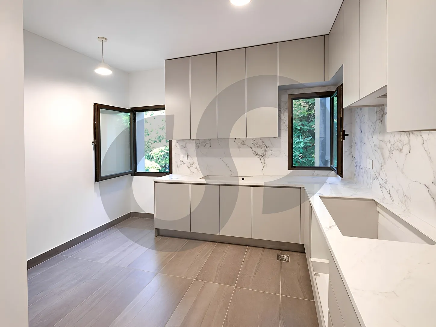 Apartment for Rent in Mansourieh - 2 bed, 4 bath