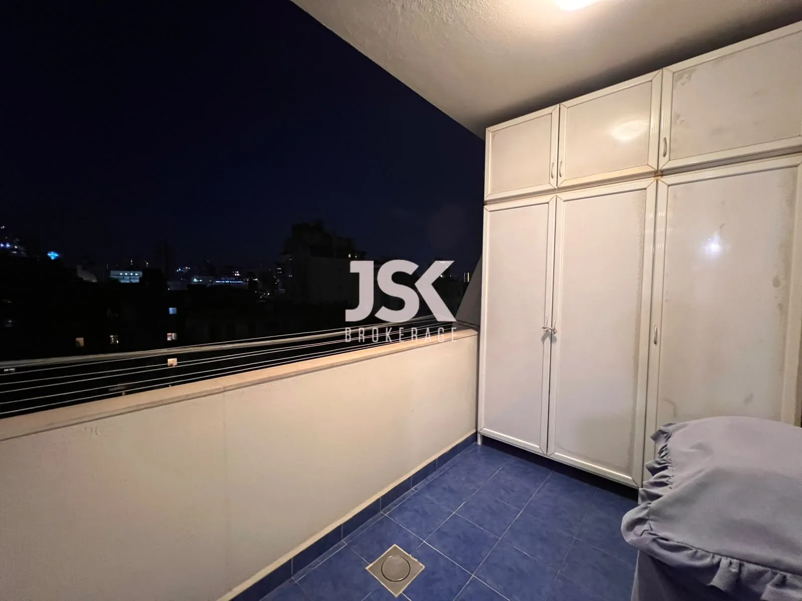 Apartment for Sale in Forn El Chebbak