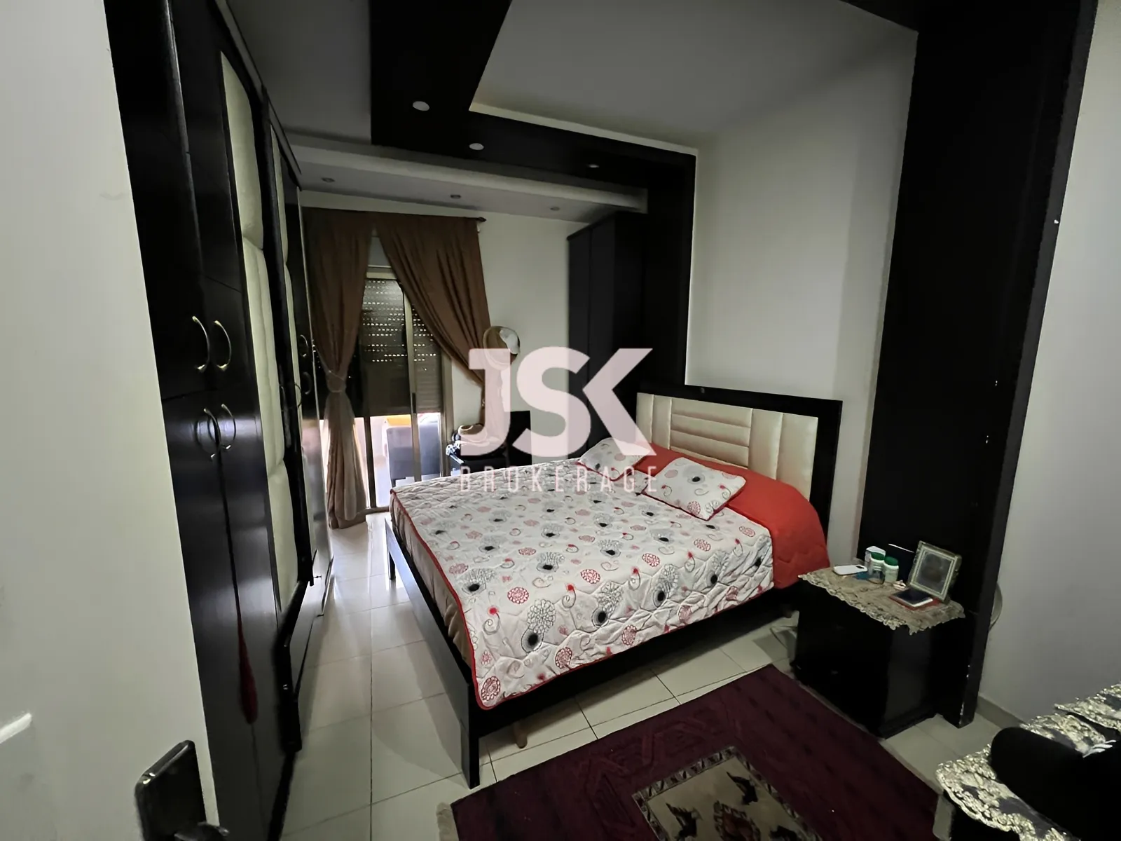 Apartment for Sale in Forn El Chebbak