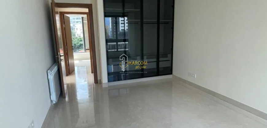 Apartment for rent in Ain Al Mraiseh, Beirut, Lebanon