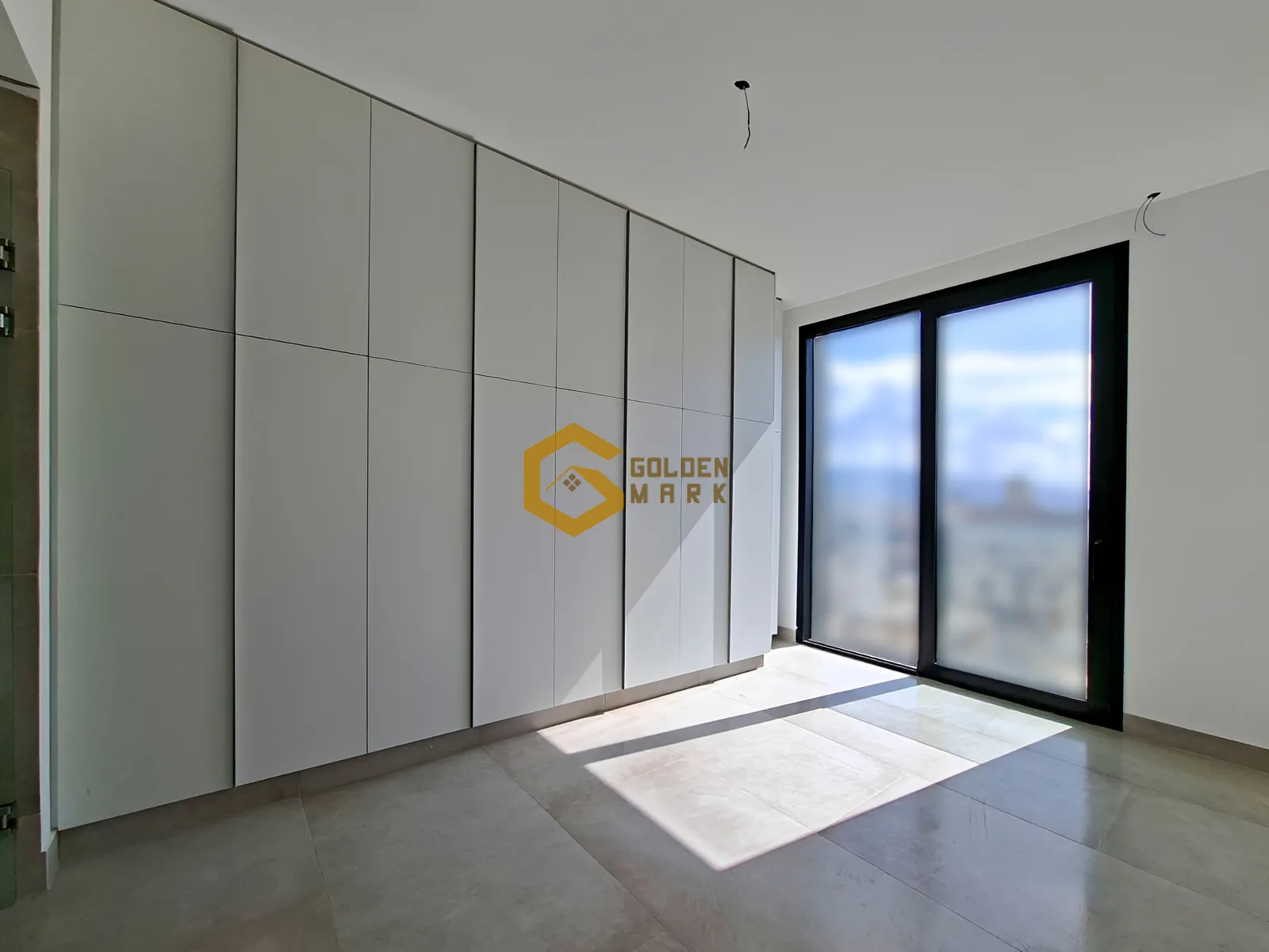 Apartment for Rent in Achrafieh, Beirut - 1 bed, 2 bath