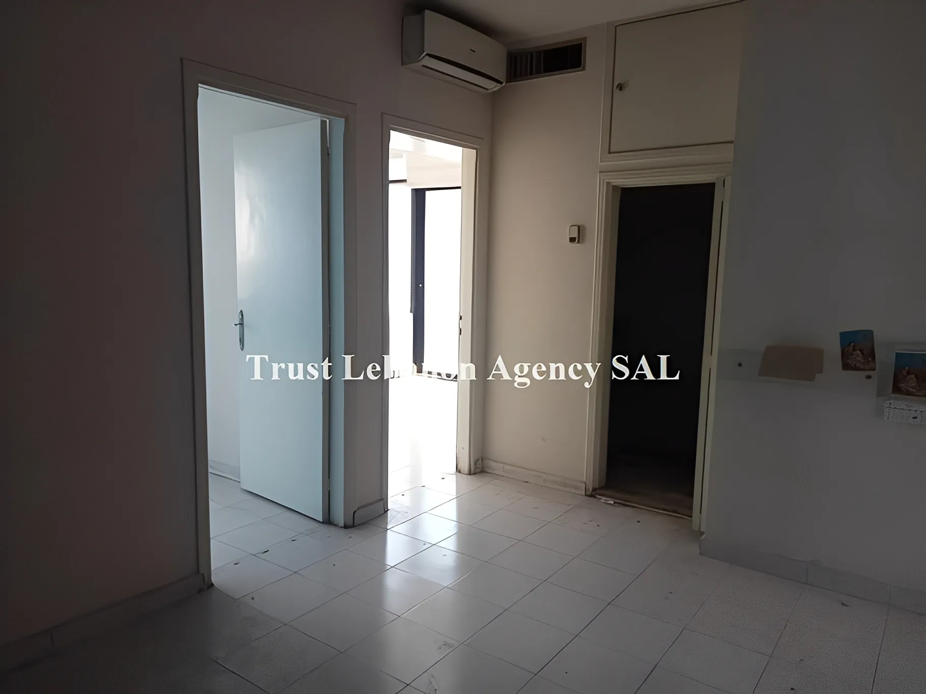 Office for sale in Baabda, Hazmieh