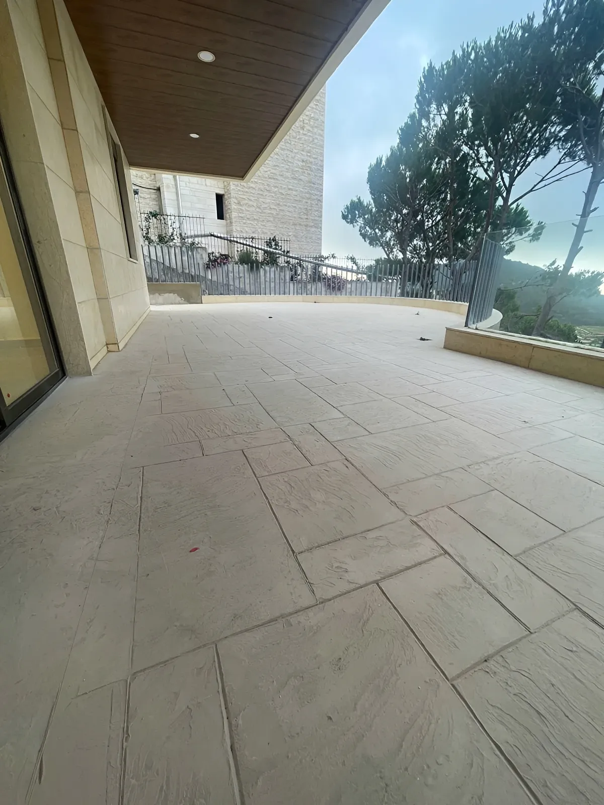 Apartment for Sale in Mar Chaaya - 3 bed, 4 bath