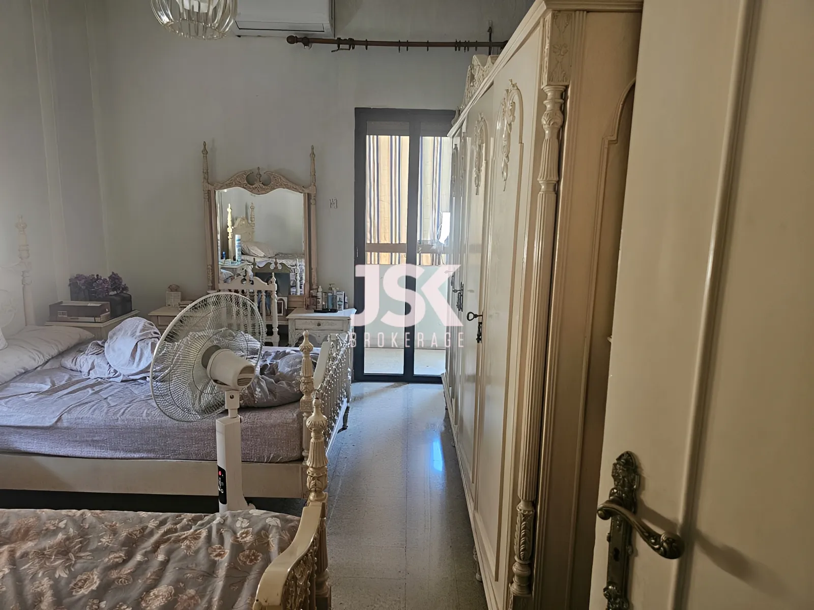 Office for Sale in Jdeideh