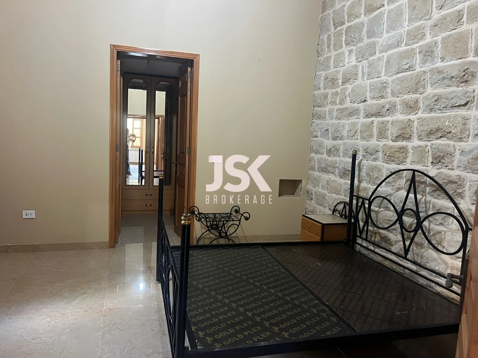 Villa for Sale in Souq El Gharb