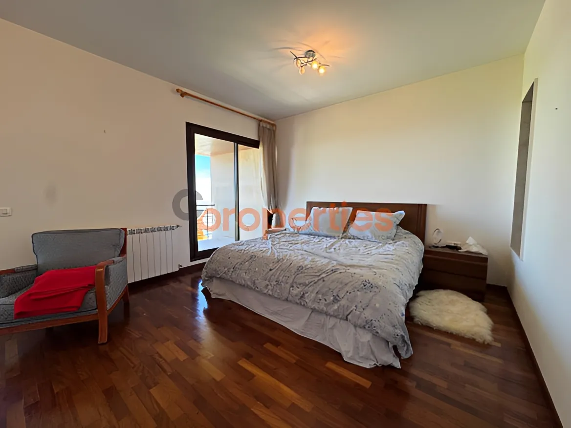 Apartment for Sale in Faqra