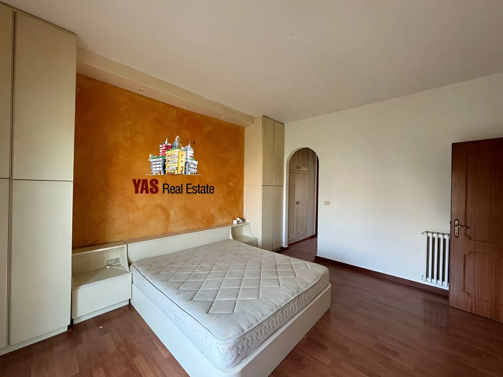 Apartment for Sale in Ballouneh