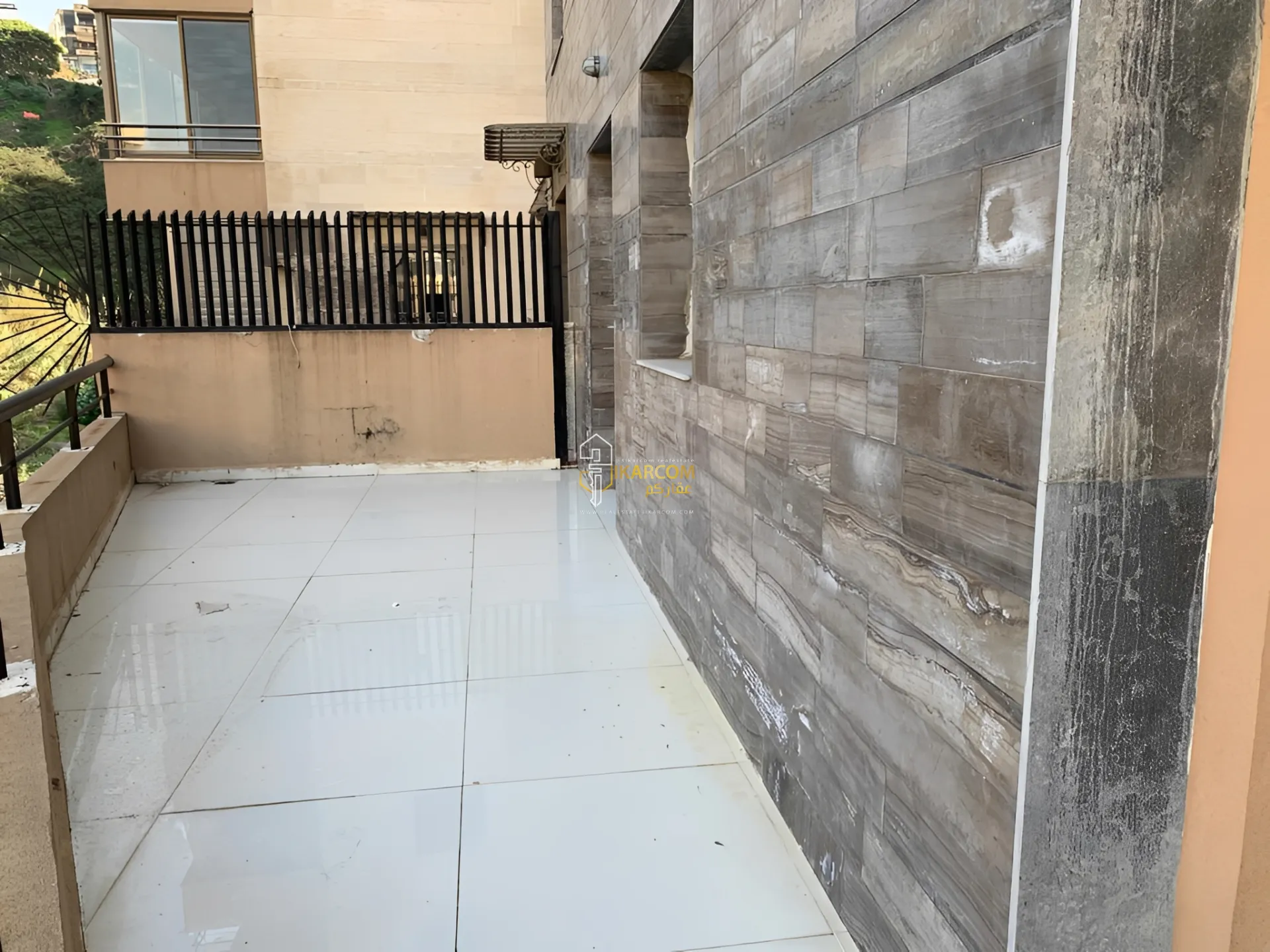 Apartment for Sale in Mansourieh - 3 bed, 5 bath