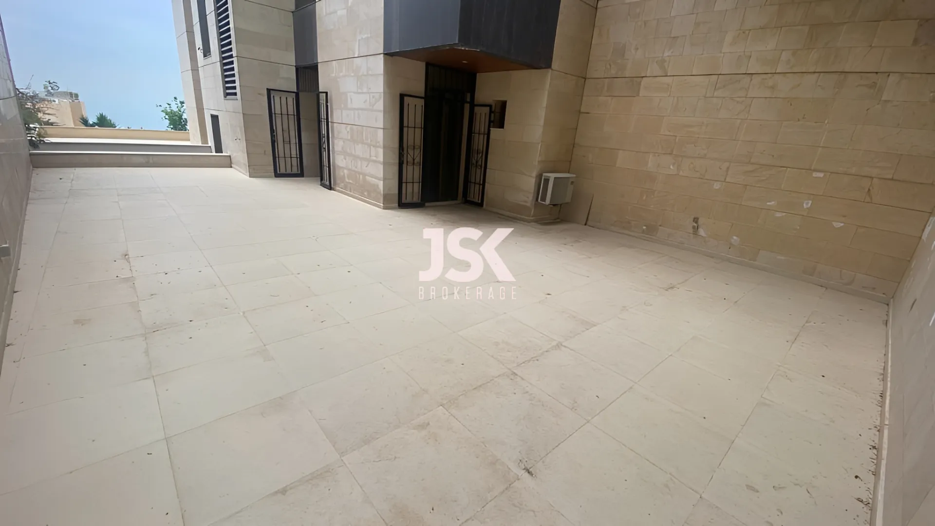 Apartment for Sale in Mtaileb