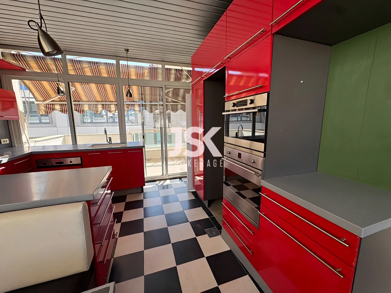 Loft for Sale in Ras