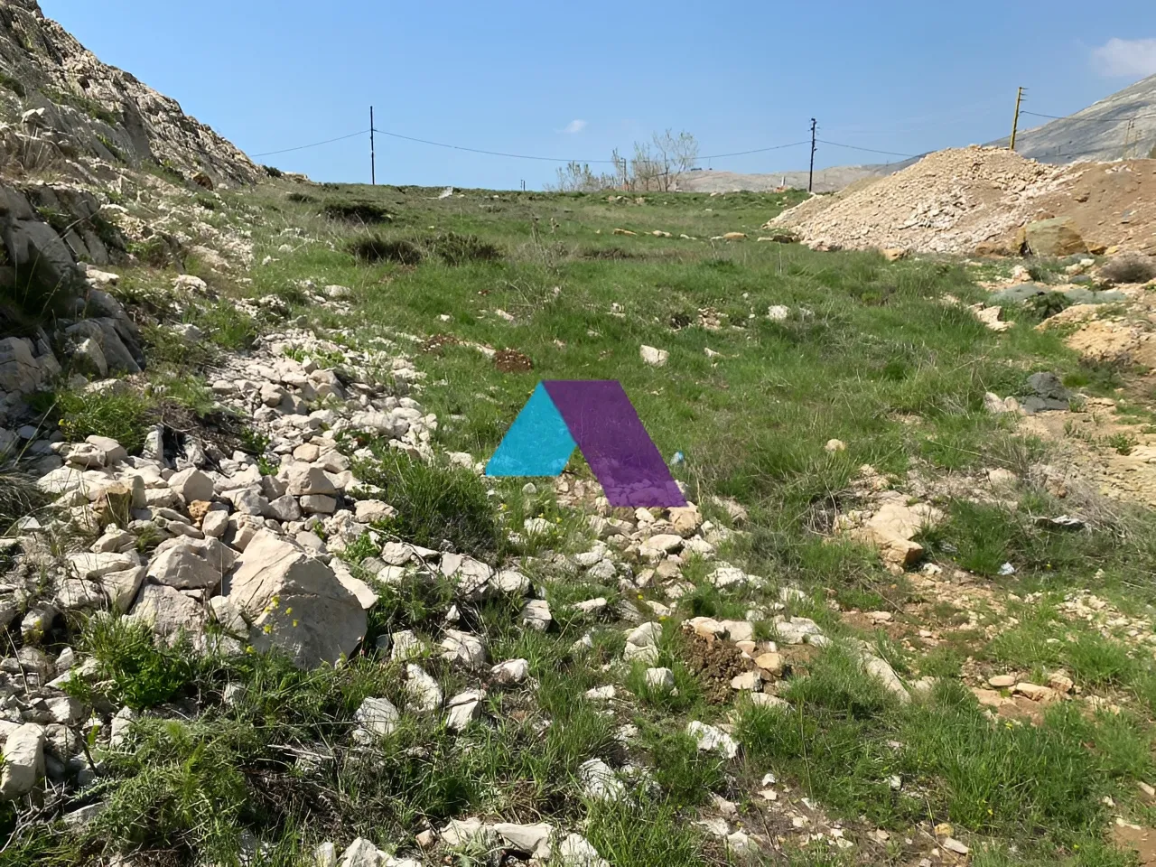 Land for Sale in Qanat Bakich