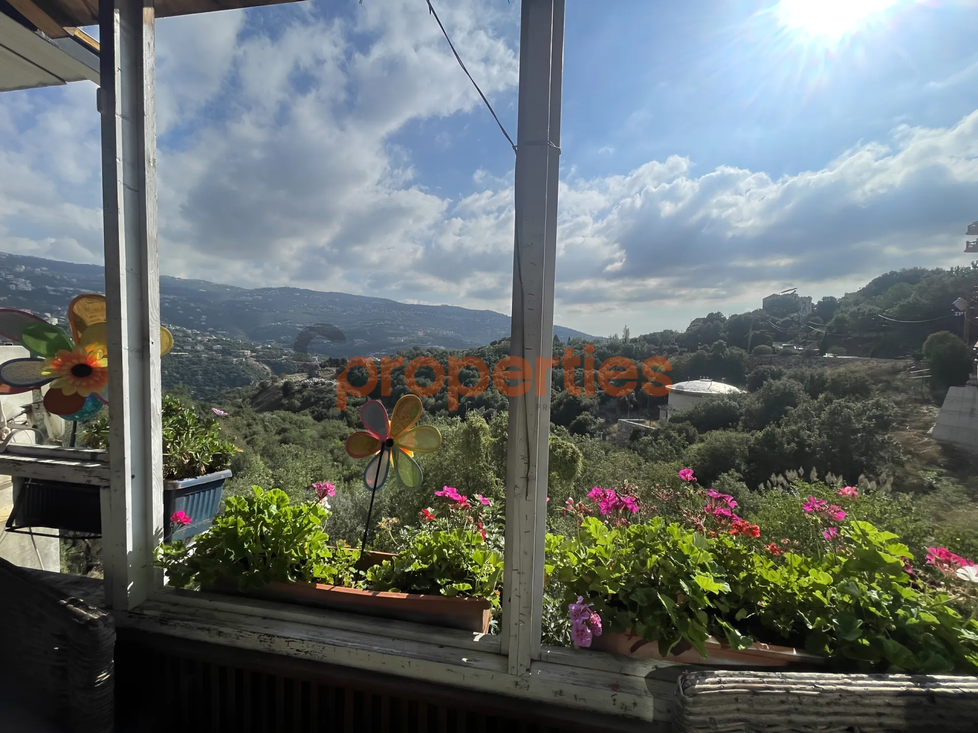 Apartment for Rent in Ajaltoun