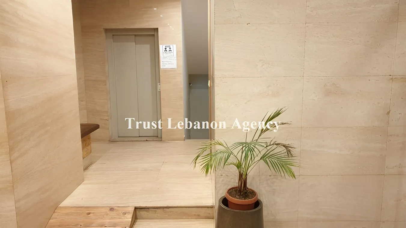 Commercial Property For Sale in Achrafieh, Jeitaoui