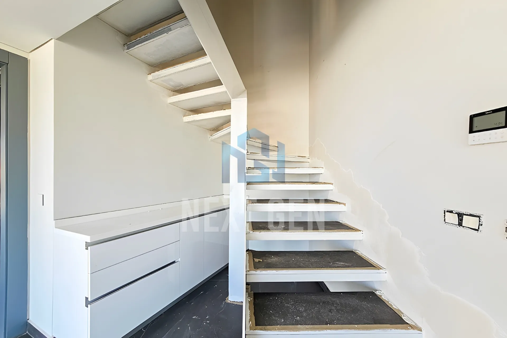 Duplex for sale in Achrafieh, Beirut, Lebanon - 3 bed, 5 bath