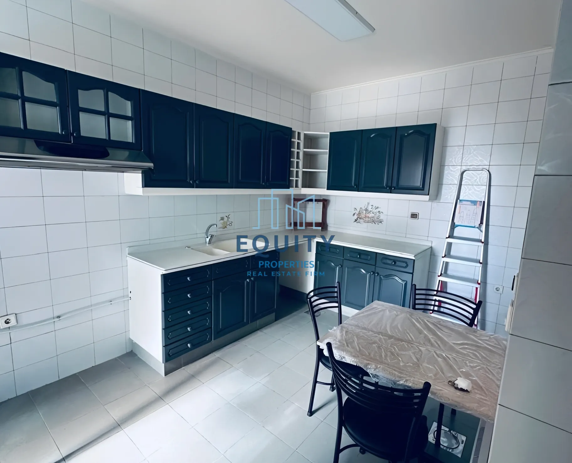 Apartment for sale in Achrafieh, Beirut, Lebanon - 3 bed, 3 bath