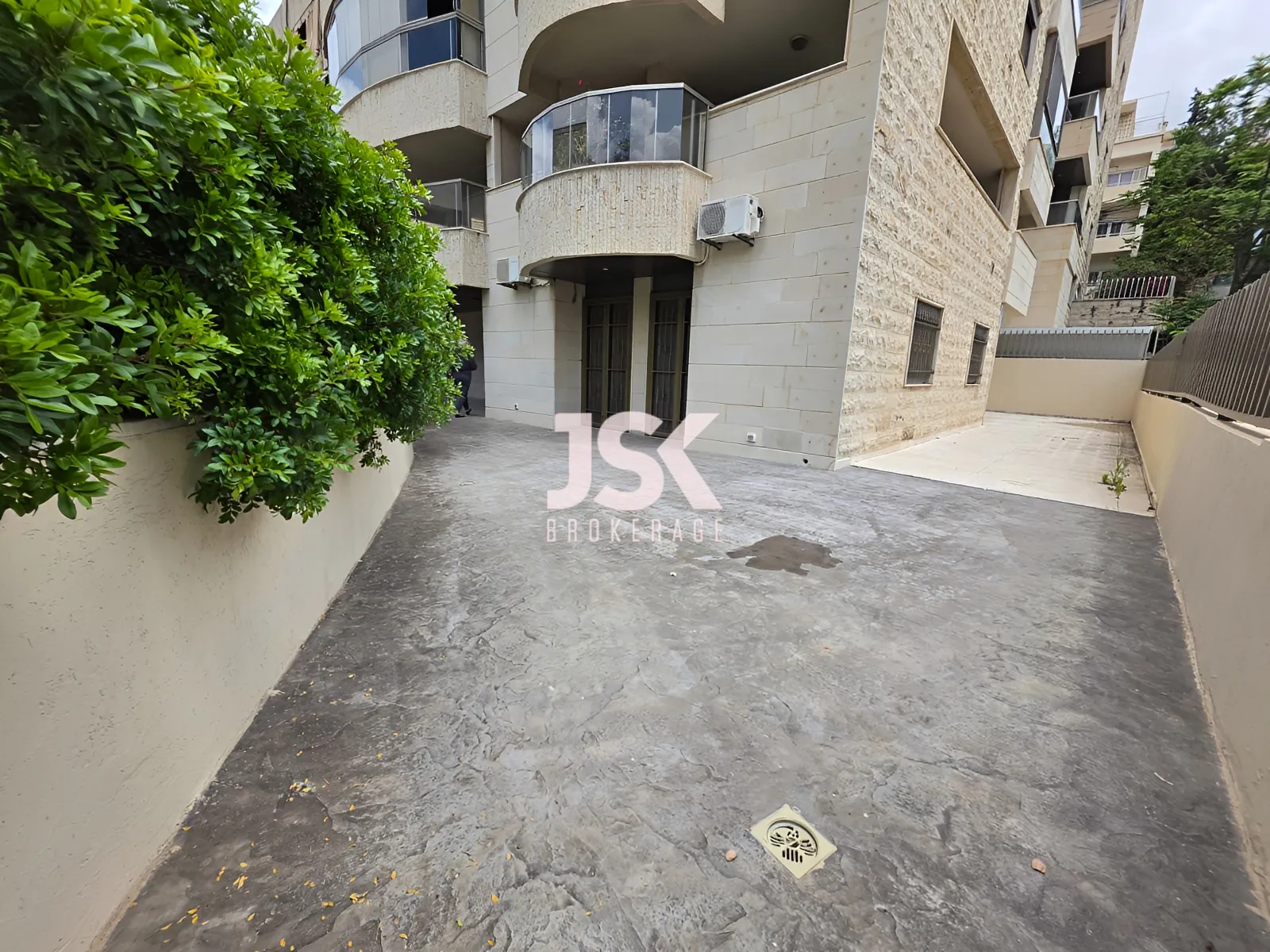 Apartment for Rent in Mar Takla