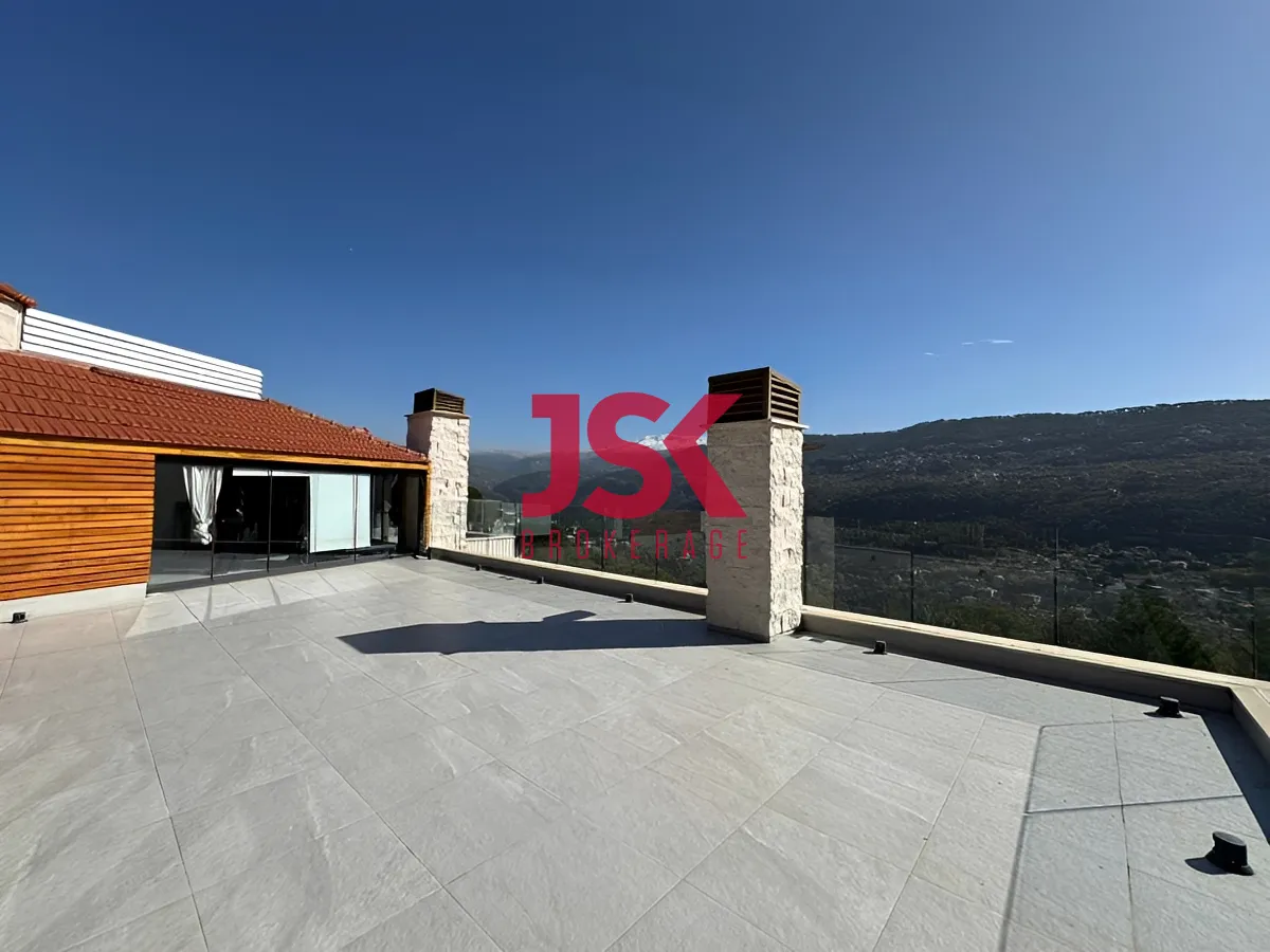Villa for Rent in Baabdat, Lebanon - 5 bed, 9 bath
