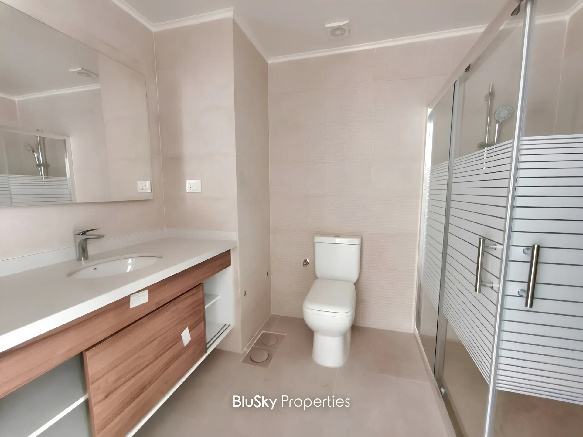 Apartment for rent in Roumieh
