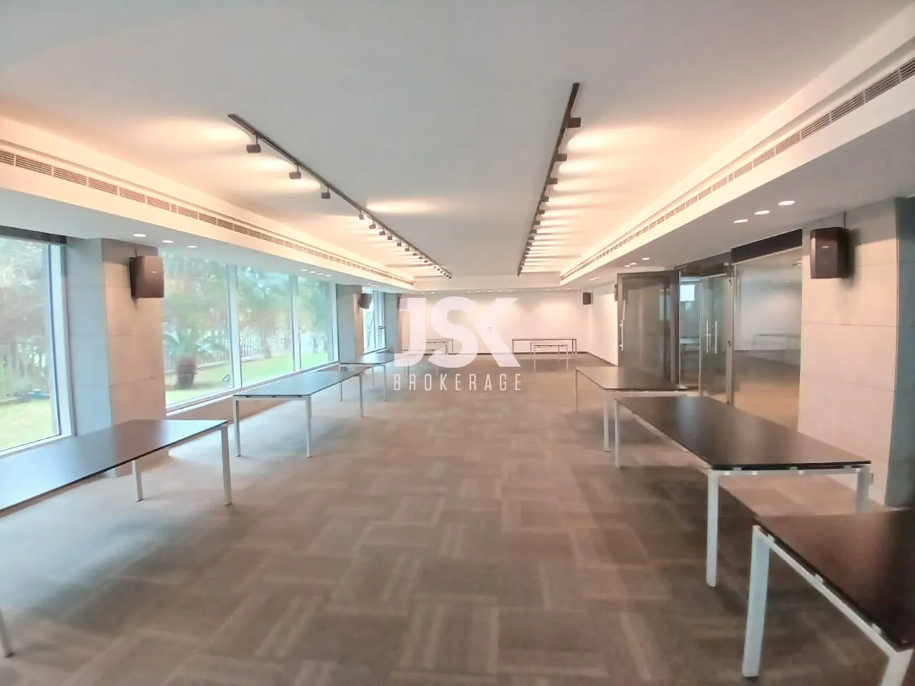 Office for Rent in Horch Tabet