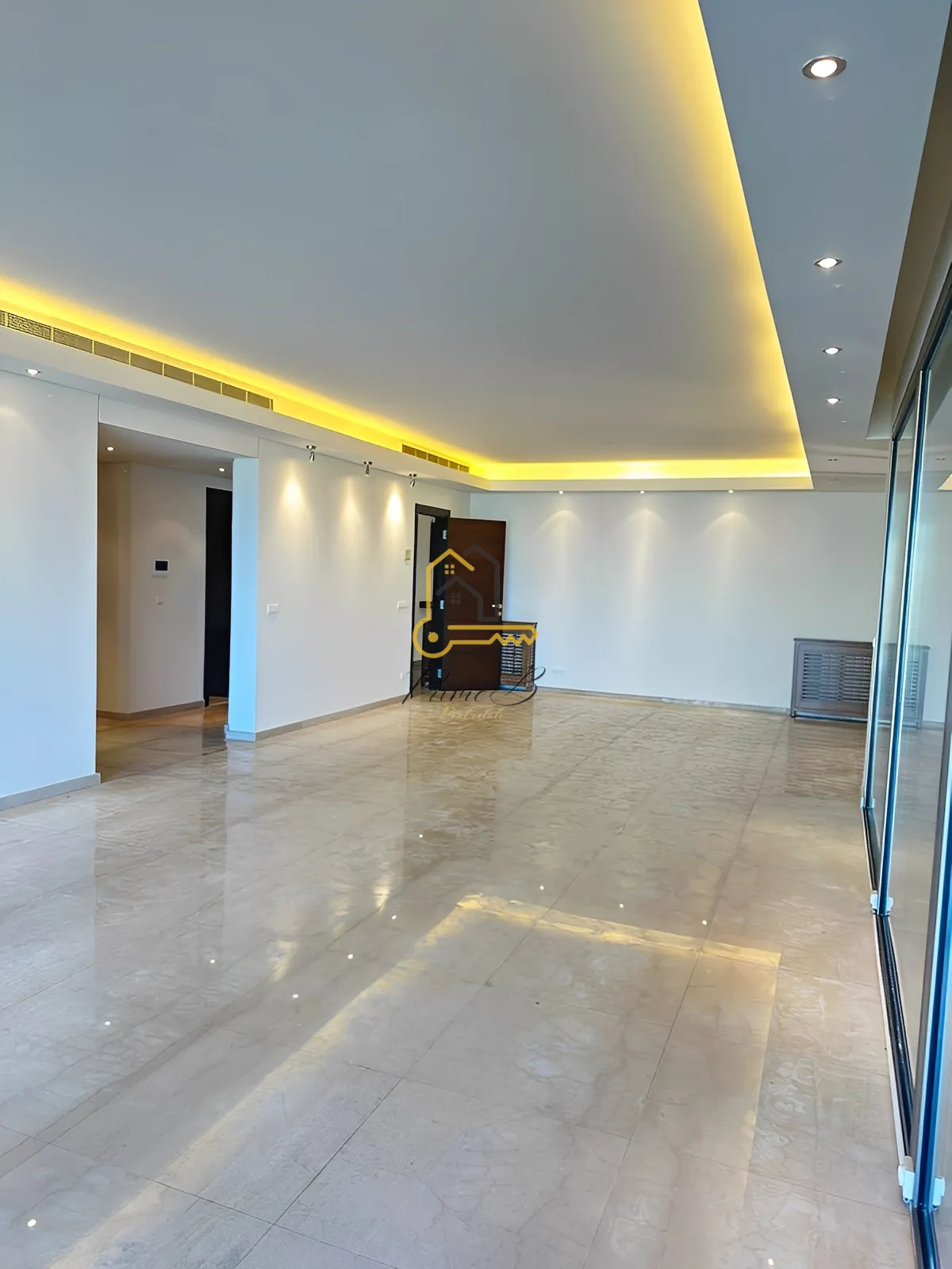شقة in Saifi village, بيروت، لبنان - 3 bed, 4.0 bath