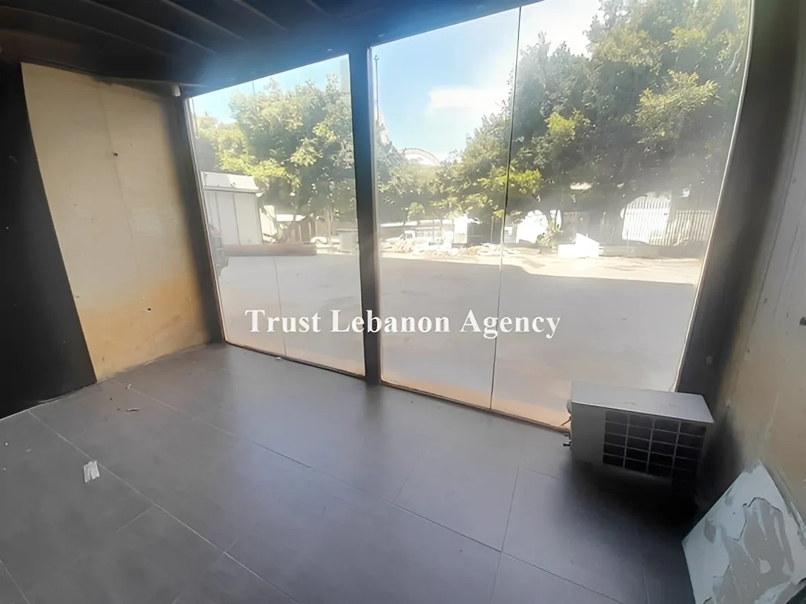 Office for rent in Metn, Roumieh