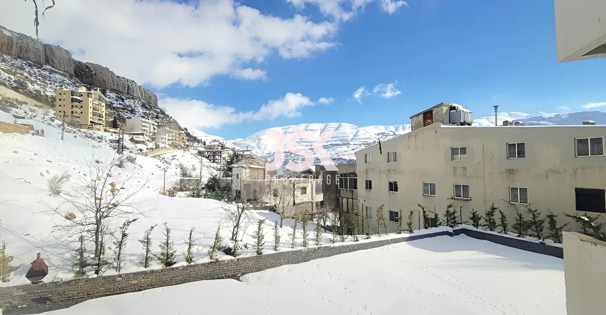 Chalet for Sale in Faraiya - 1 bed, 1 bath